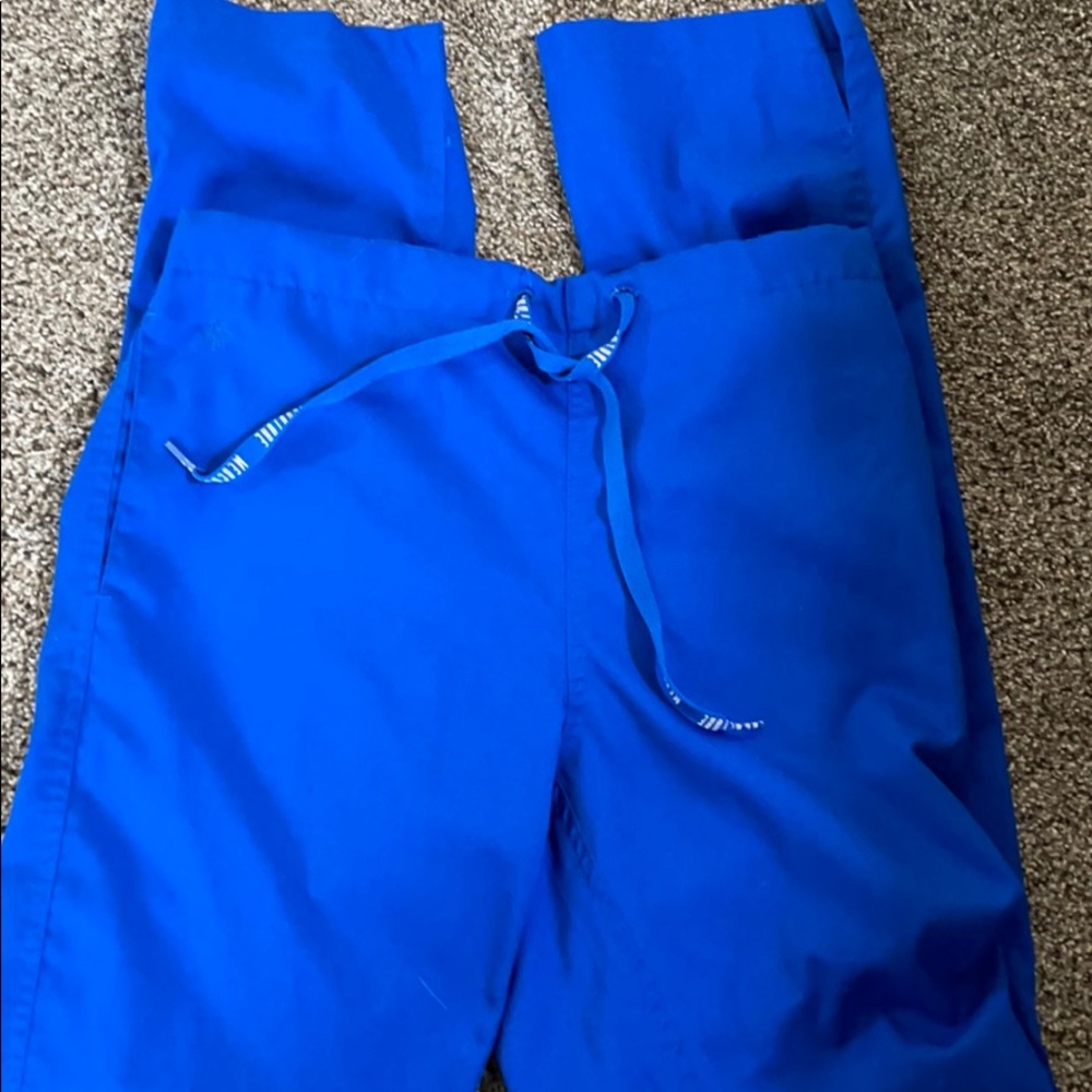 Med couture scrub xs tall